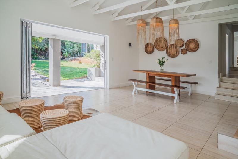 To Let 5 Bedroom Property for Rent in Crofters Valley Western Cape